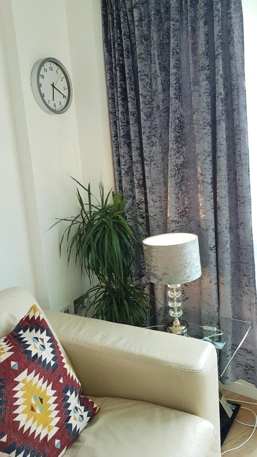 Marco Island -Spacious City Centre 2 Bedroom Apartment Nottingham Bagian luar foto