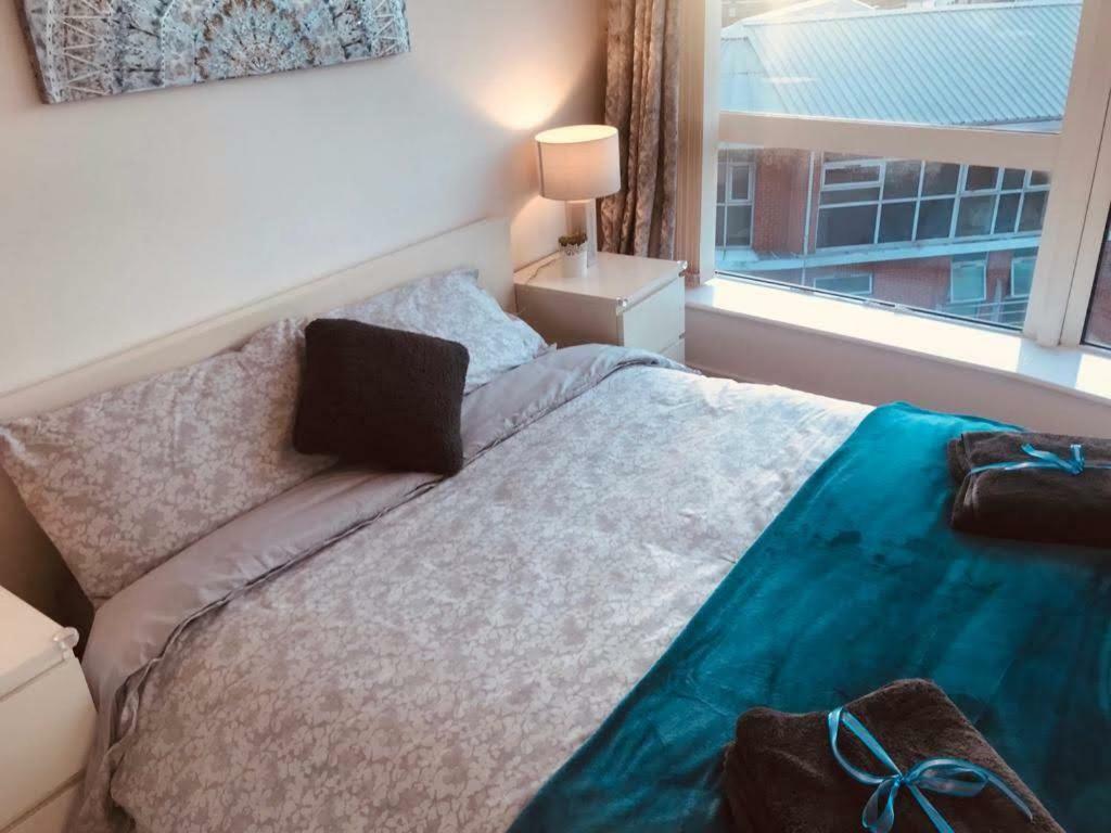 Marco Island -Spacious City Centre 2 Bedroom Apartment Nottingham Bagian luar foto